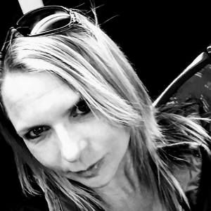 Meet your Posher, Joani